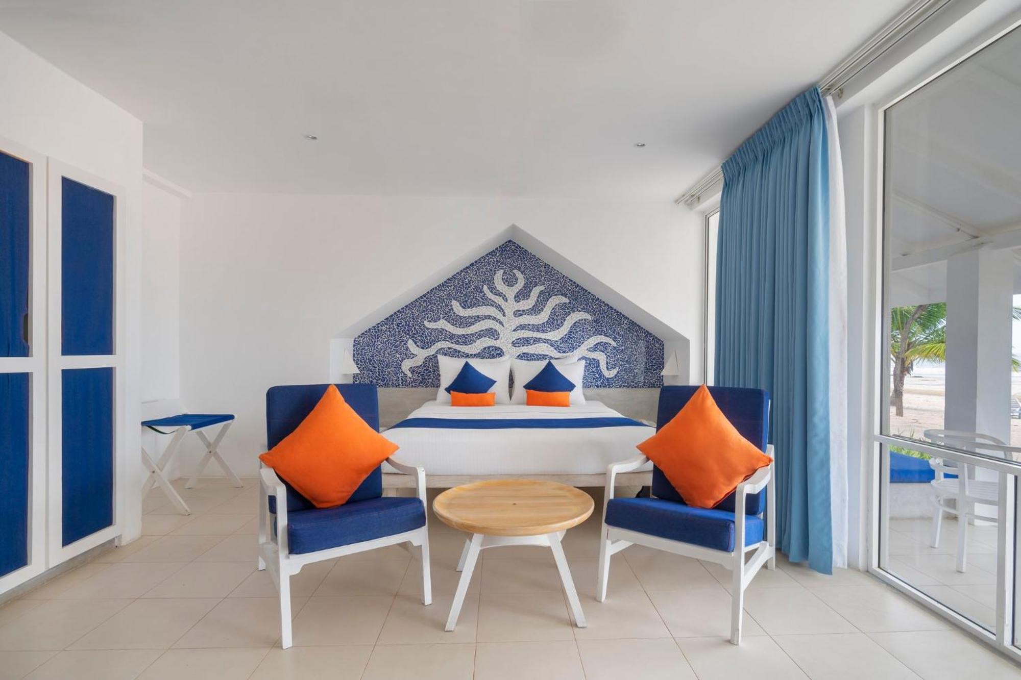 Premium Beach Chalet King - Discounts (10% off on F&B, 10% off on Marine Mammal Safari, 15% on SPA)